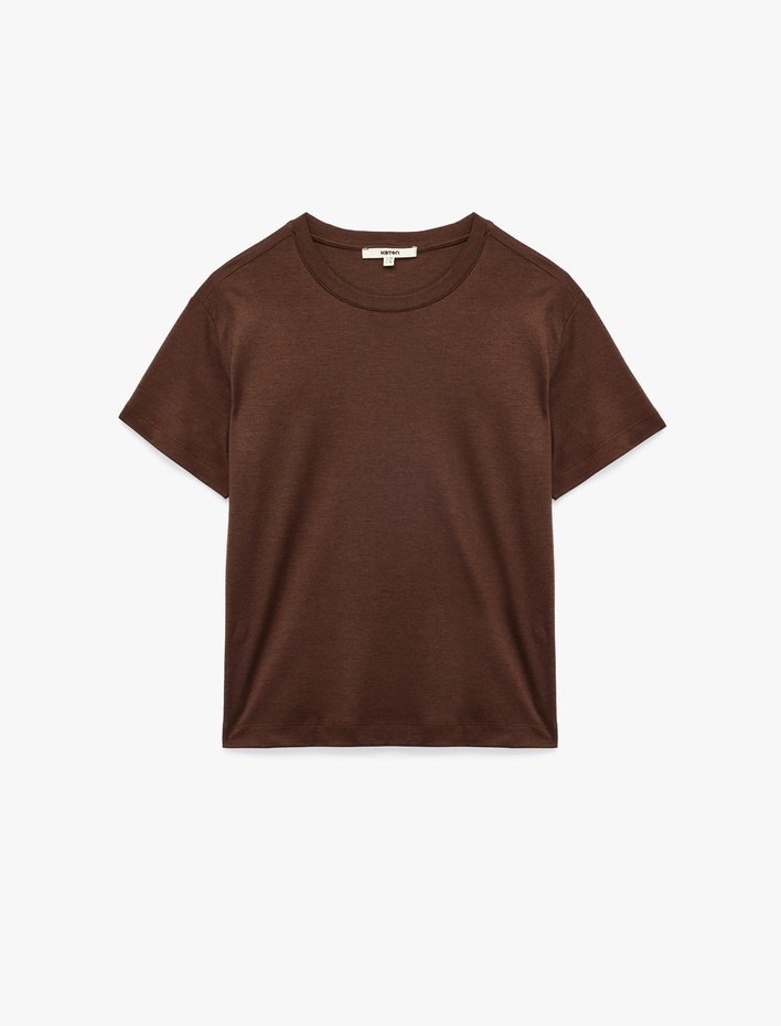  Pamuk Modal Karışımlı Slim Fit Kısa Kollu Bisiklet Yaka Basic Tişört
