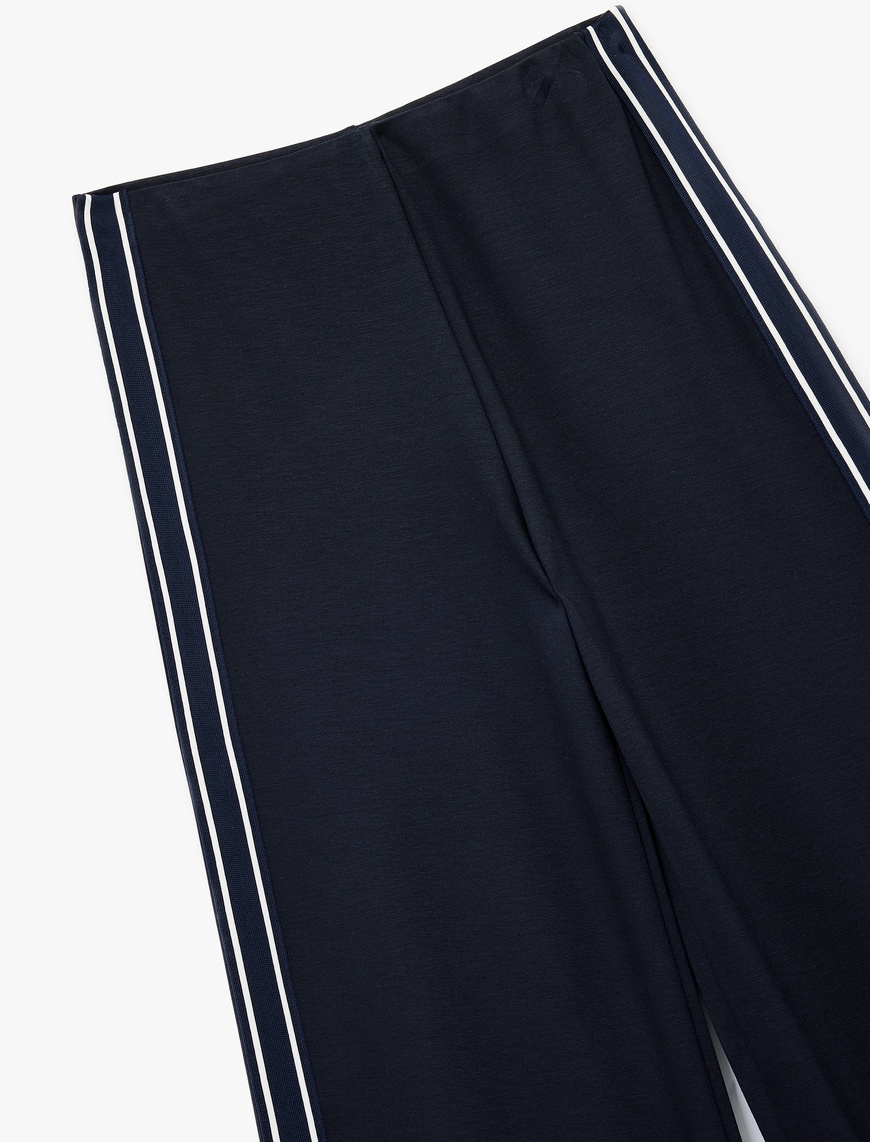   Yanları Şerit Detaylı Geniş Paça Baggy Pantolon