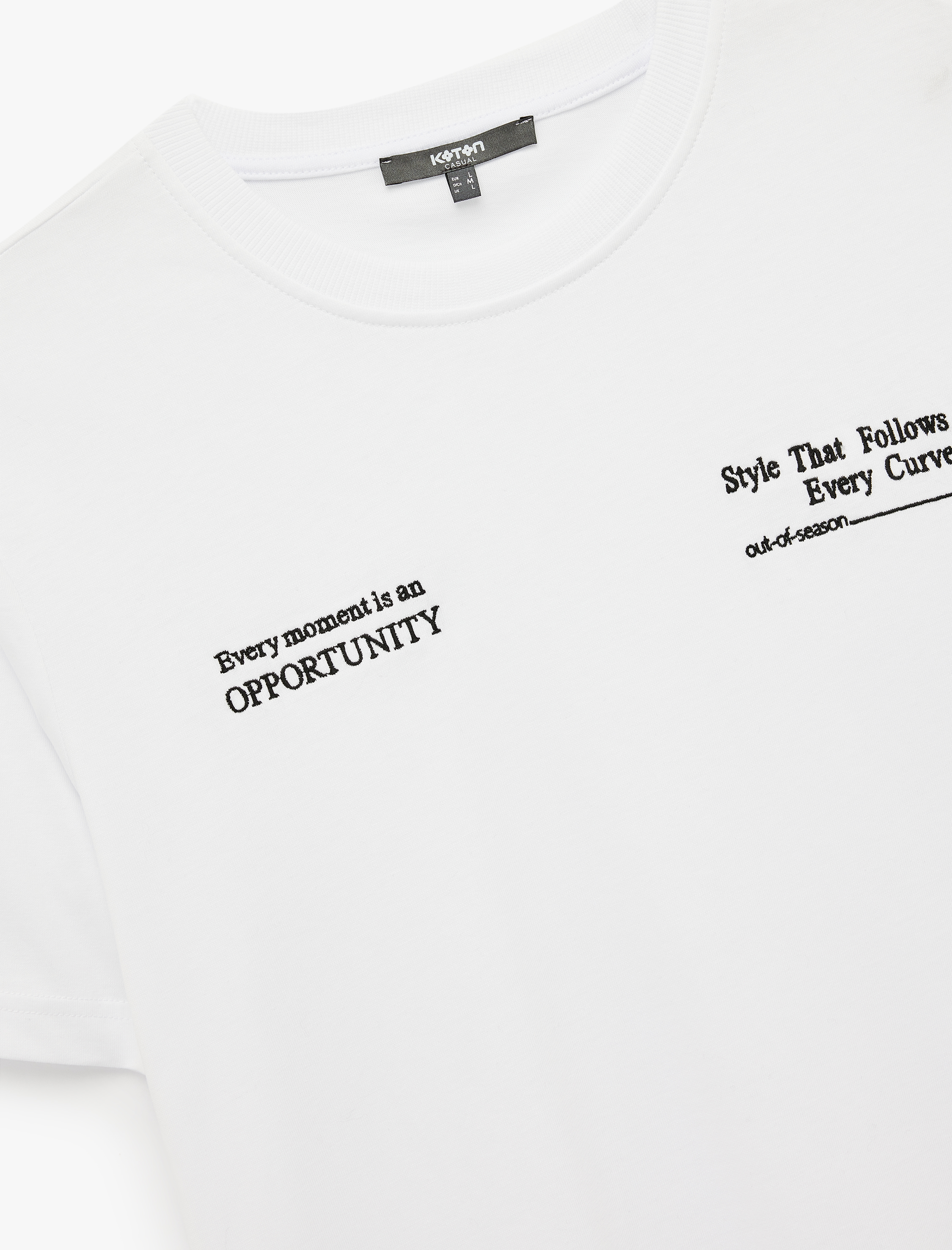   Pamuklu İşlemeli Kısa Kollu Regular Fit Bisiklet Yaka Tişört