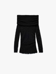 Yarı Transparan Drape Detaylı Uzun Kollu Açık Omuz Dantelli Bluz