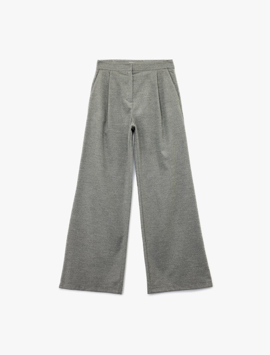   Cepli Piliseli Geniş Paça Kumaş Pantolon