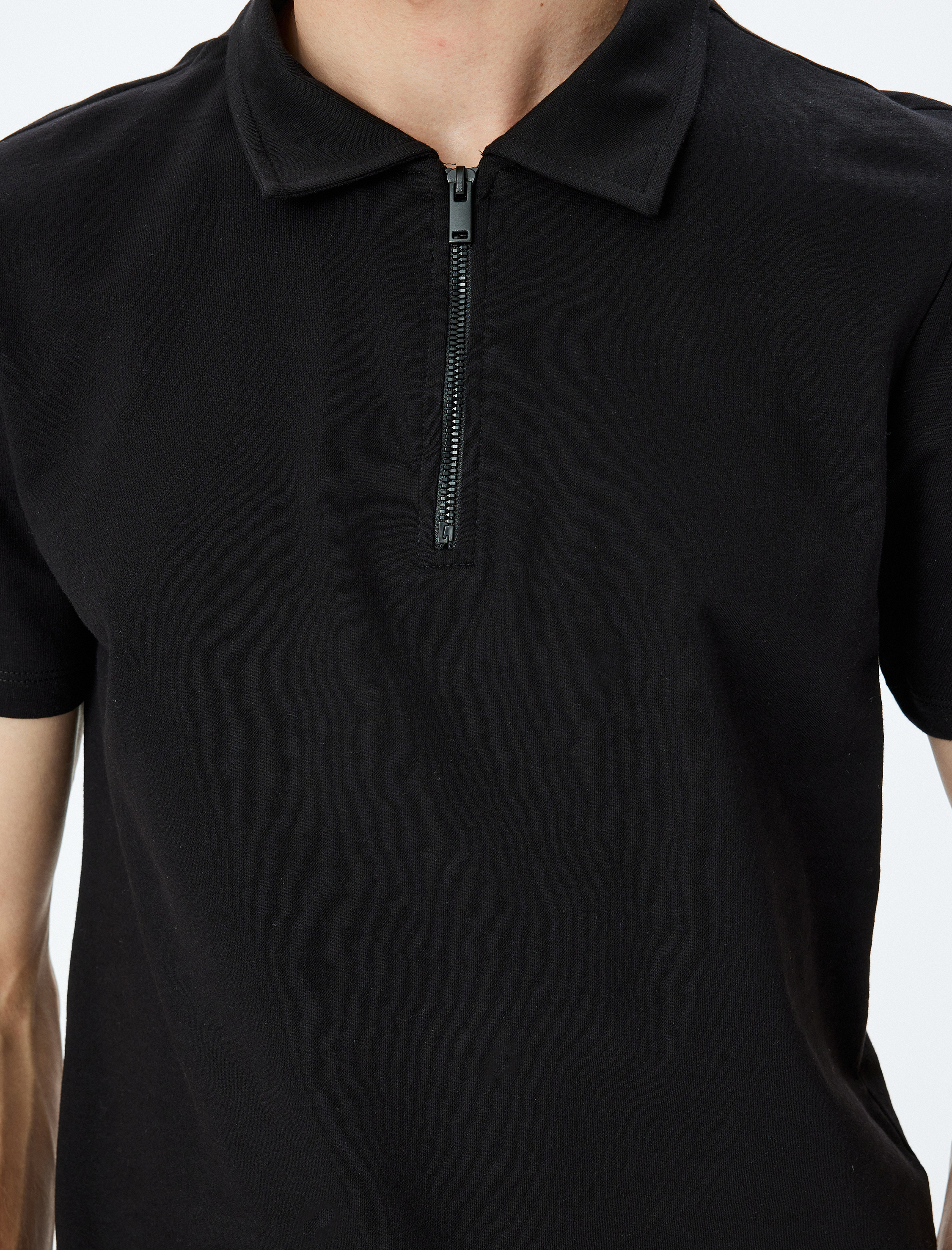   Kısa Kollu Regular Fit Pamuklu Yarım Fermuarlı Tişört