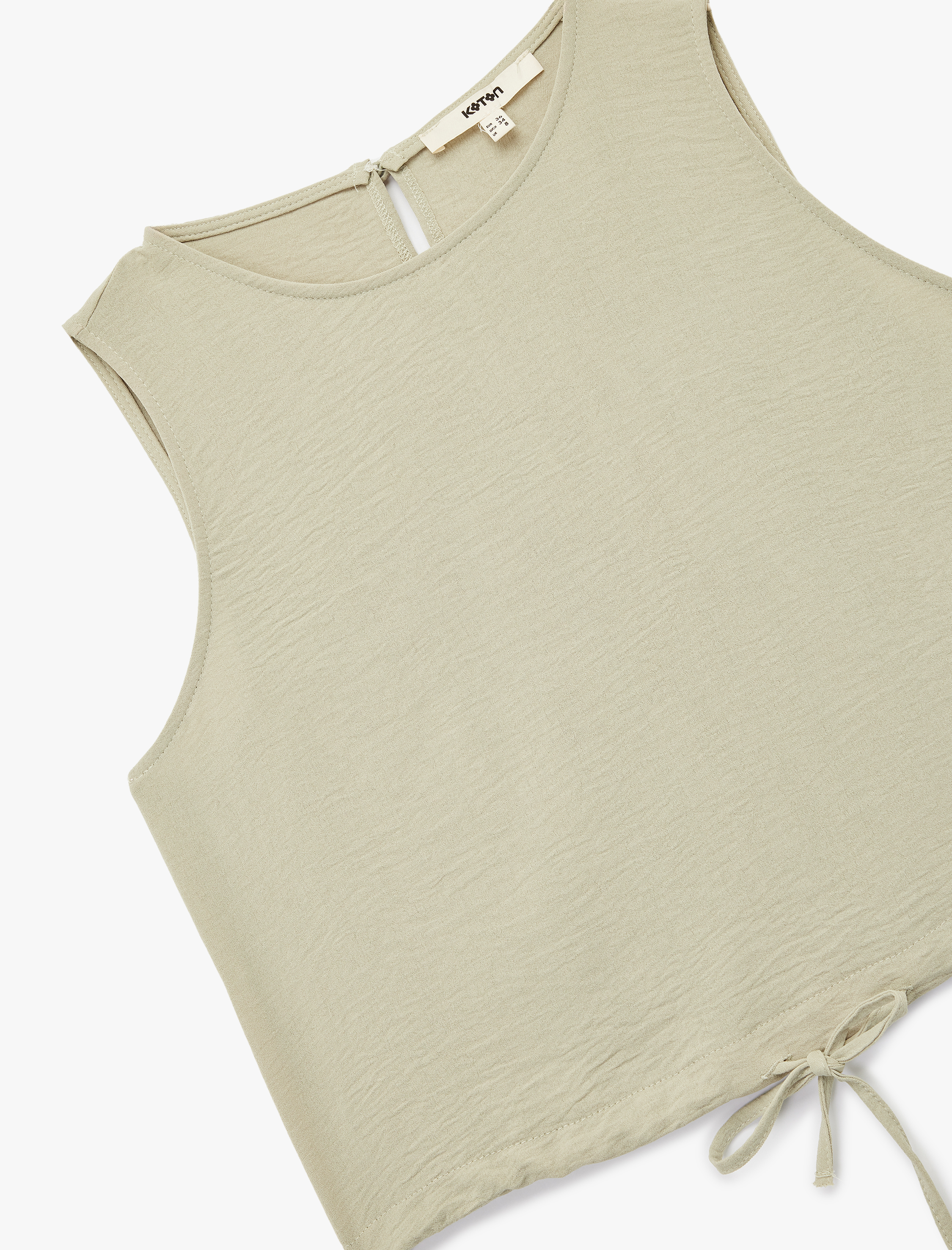   Önden Bağlamalı Fiyonklu Bisiklet Yaka Kolsuz Basic Bluz