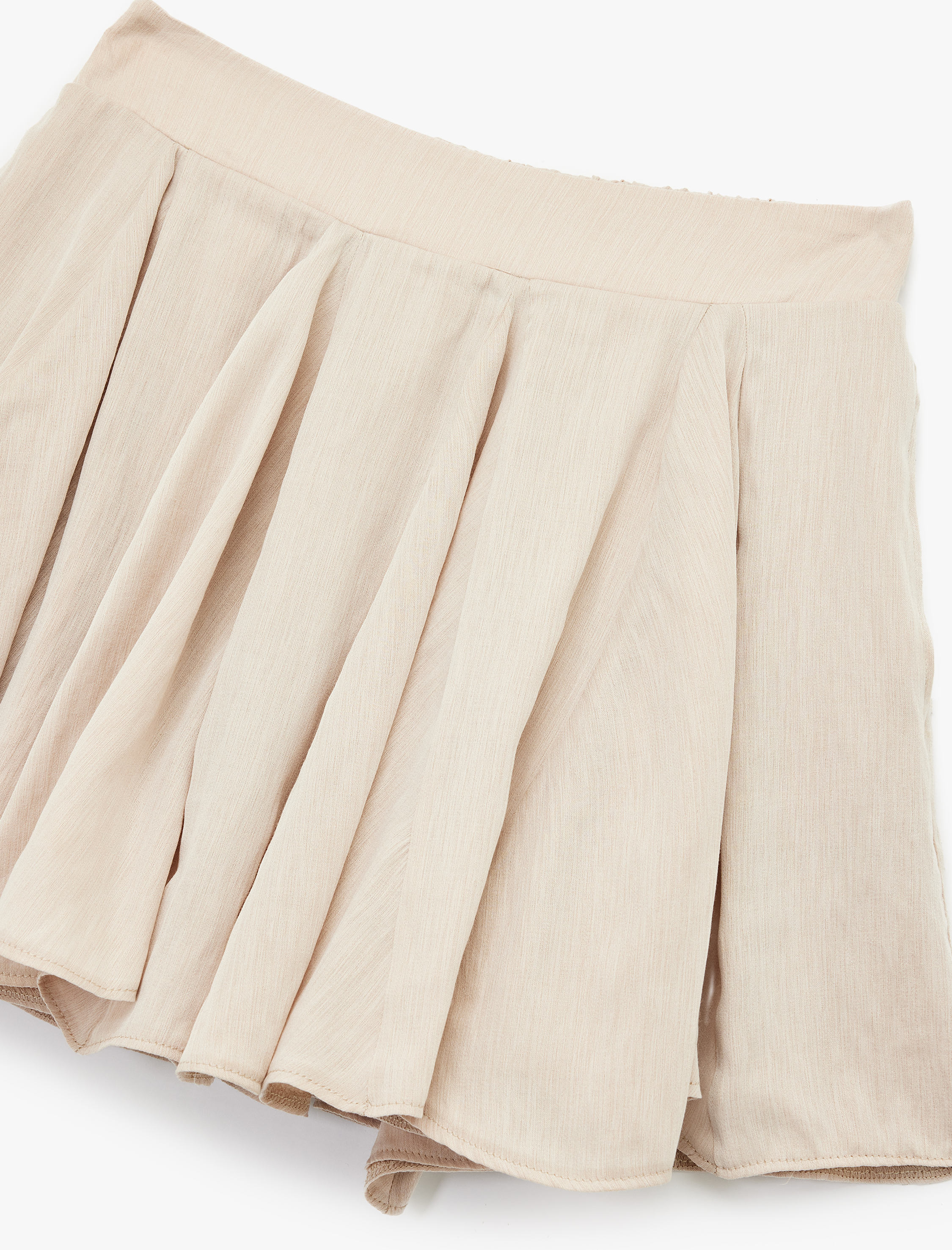   A Kesim Pileli Mini Şortlu Kloş Etek