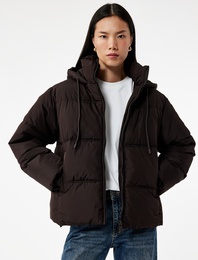 Uzun Kollu Cepli Fermuarlı Su İtici Kapüşonlu Anorak Şişme Mont