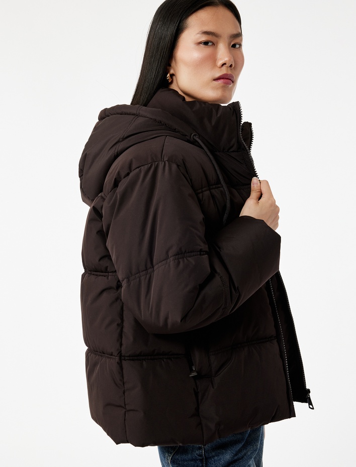  Uzun Kollu Cepli Fermuarlı Su İtici Kapüşonlu Anorak Şişme Mont