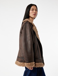 Uzun Kollu Fermuarlı Cepli Peluş Yaka Deri Görünümlü Biker Ceket