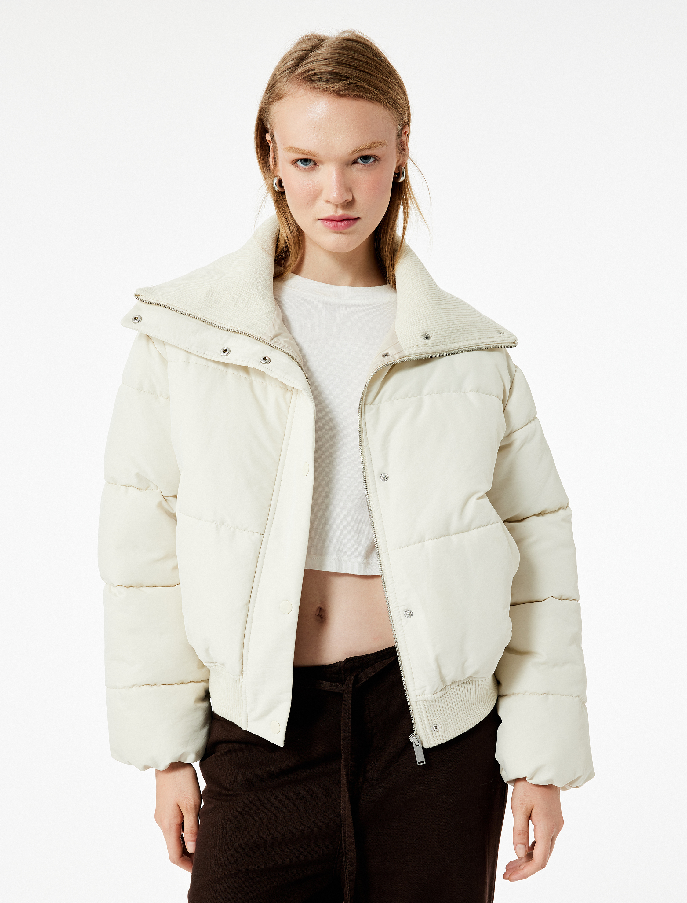 Fermuarlı Cep Detaylı Uzun Kollu Geniş Yaka Anorak Şişme Mont