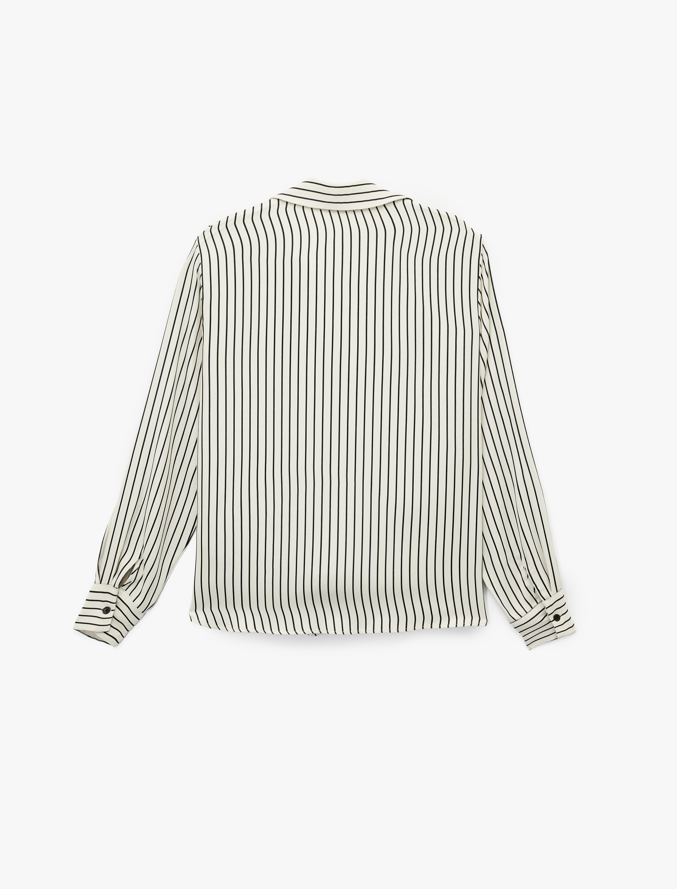   Regular Fit Uzun Kollu Düğmeli Viskon Gömlek