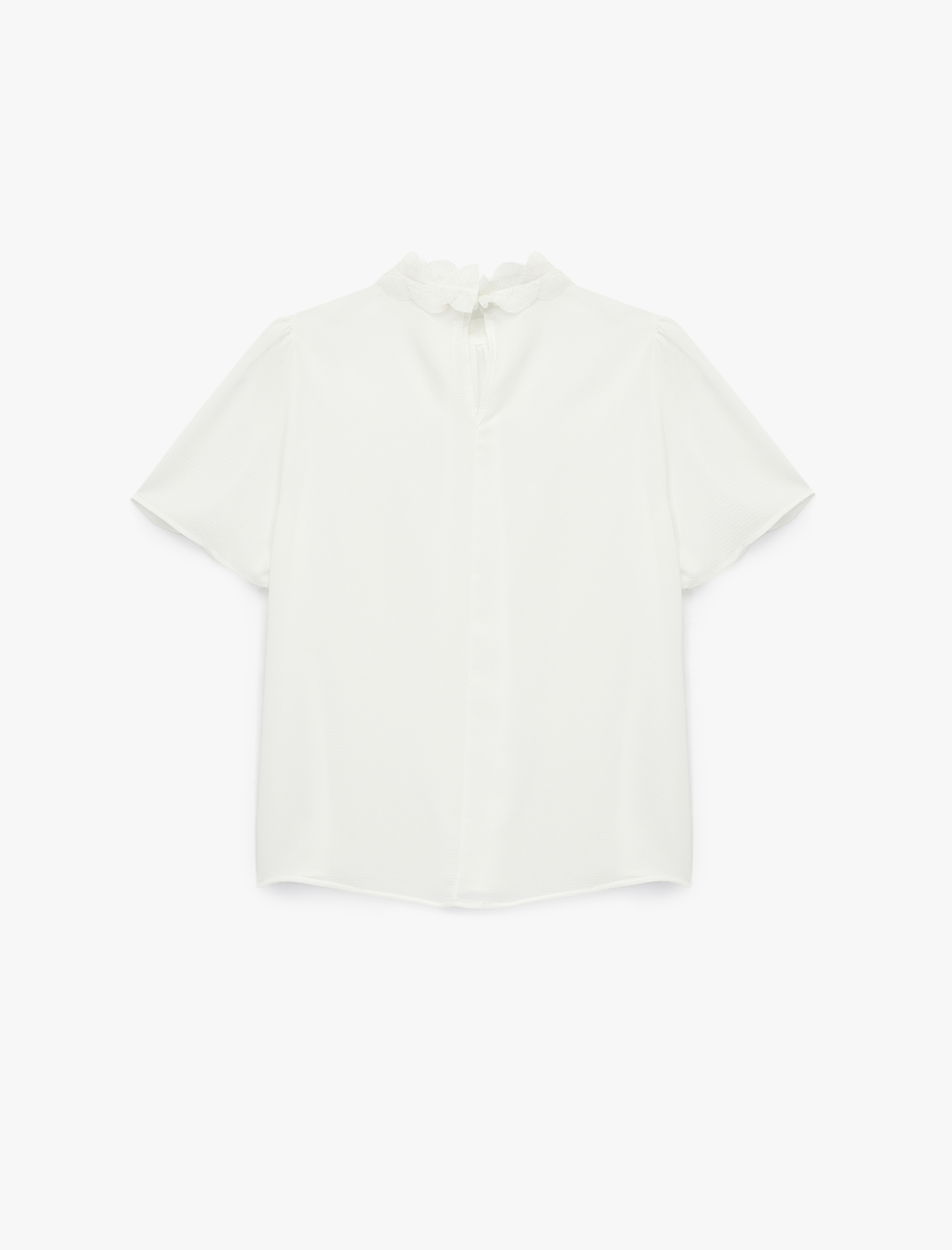   Fırfırlı Dik Yaka Kısa Kollu Bluz