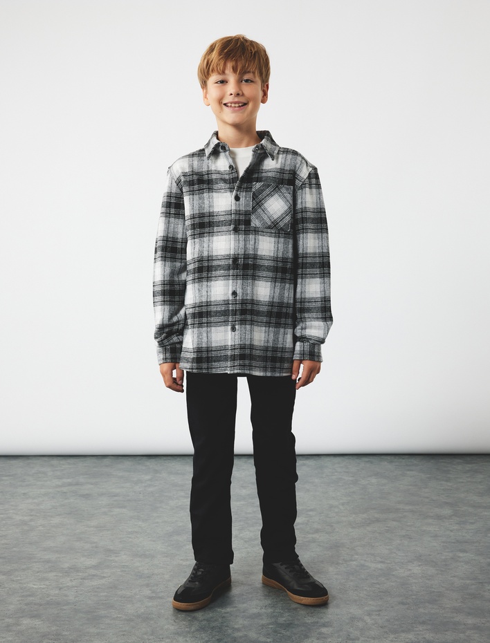 Erkek Çocuk Uzun Kollu Tek Cepli Klasik Yaka Ekoseli Gömlek