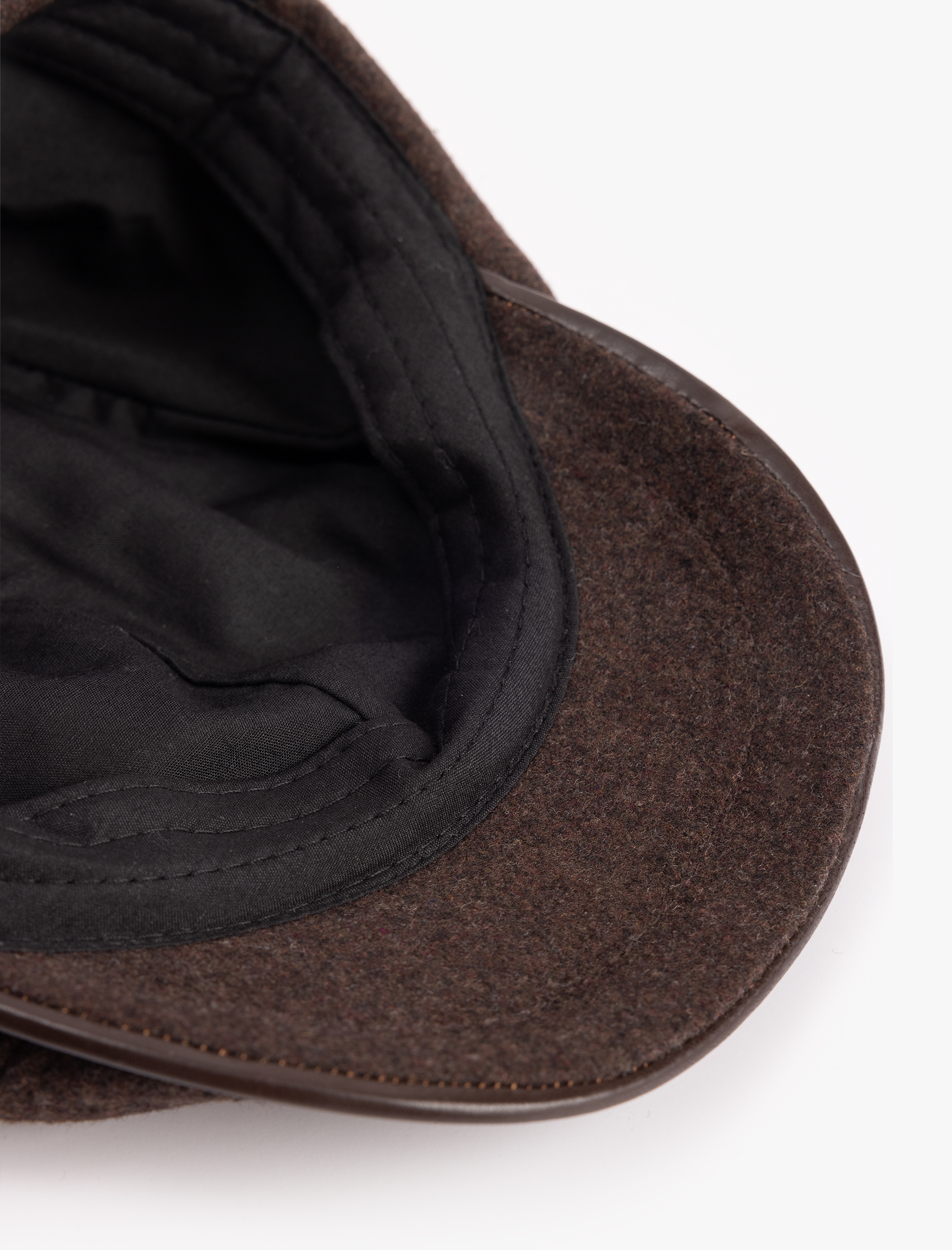  Erkek Kumaş Detaylı Kasket Şapka