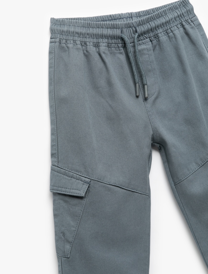  Erkek Bebek Pamuklu Gabardin Beli Bağcıklı Kargo Cepli Jogger Pantolon