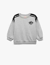 Şardonlu Uzun Kollu Bisiklet Yaka Fiyonklu Baskılı Sweatshirt