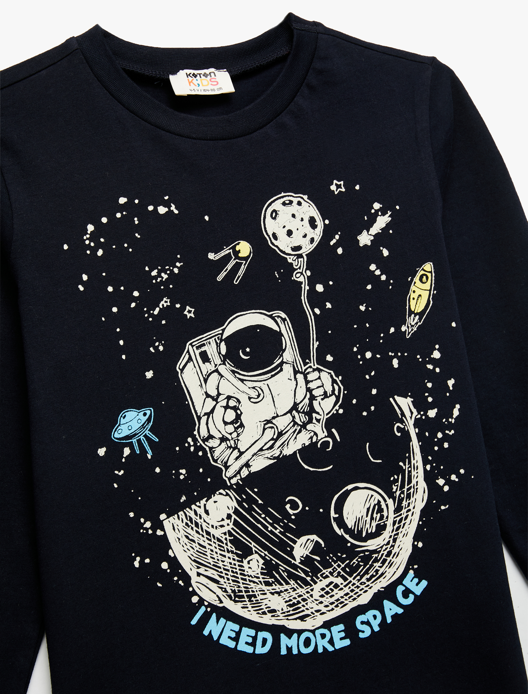  Erkek Çocuk Pamuklu Uzun Kollu Bisiklet Yaka Uzay Baskılı Tişört