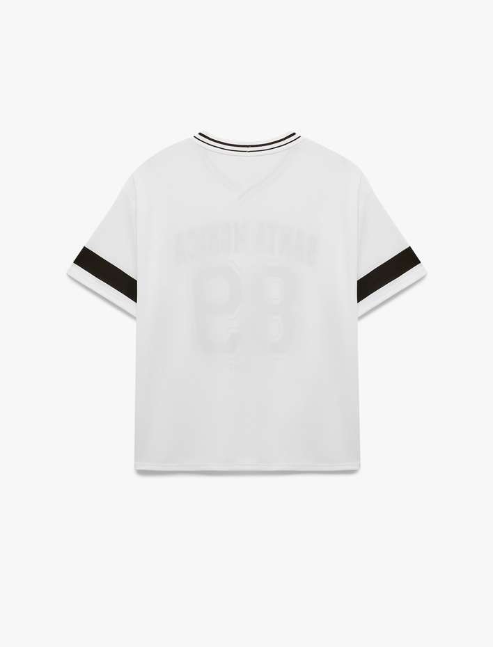  Baskılı Biyeli V Yaka Kısa Kollu Oversize Spor Tişört