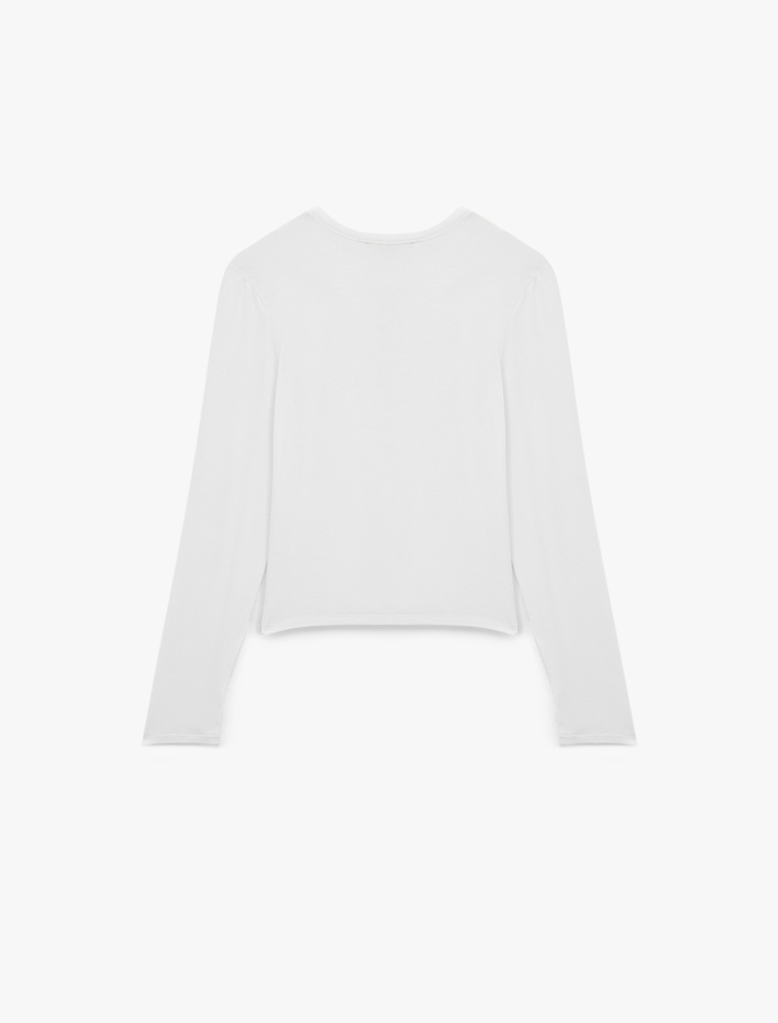  Viskon Kumaş Slim Fit Düğme Detaylı Uzun Kollu Bisiklet Yaka Tişört