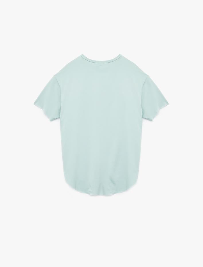  Baskılı Kısa Kollu Bisiklet Yaka Yırtmaçlı Oversize Spor Tişört