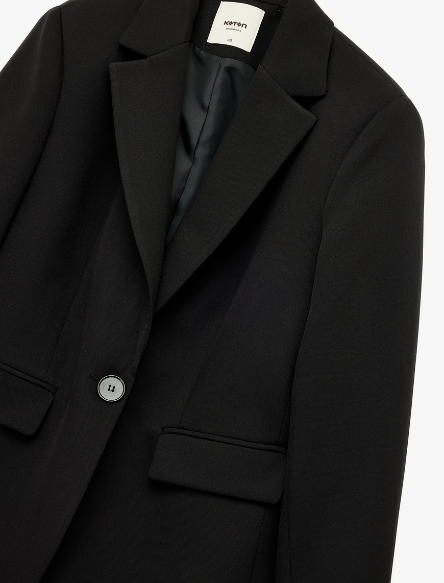   Uzun Kollu Cepli Düğmeli Kruvaze Blazer Ceket