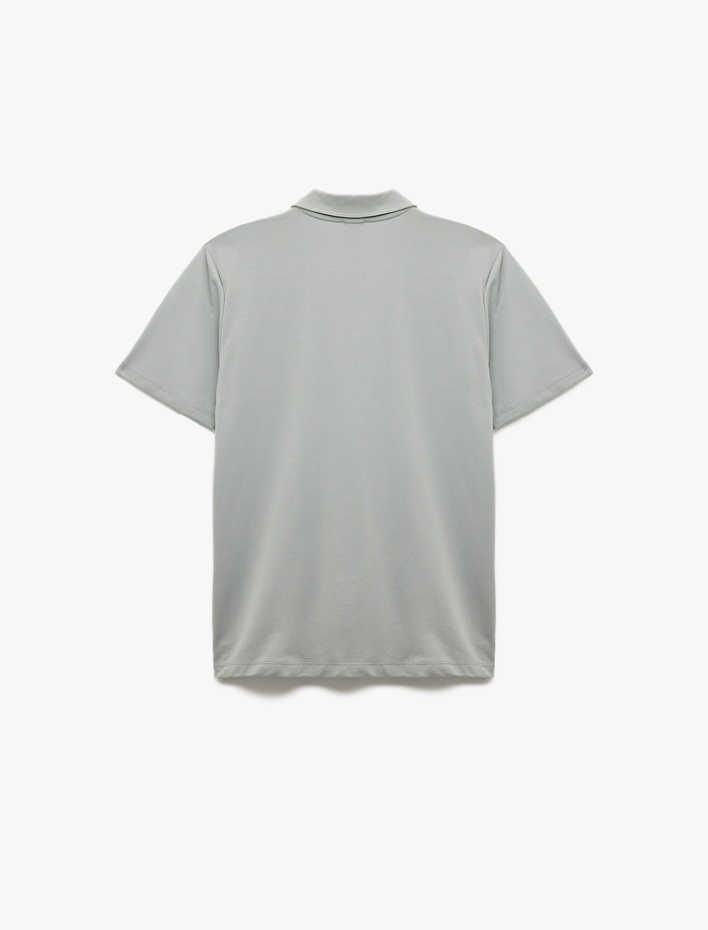  Kısa Kollu Regular Fit Pamuklu Yarım Fermuarlı Tişört