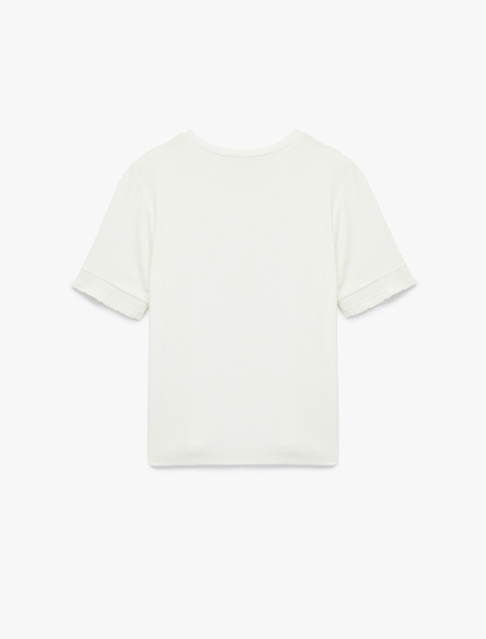  Slim Fit Ribana Detaylı Kısa Kollu Bisiklet Yaka Tişört