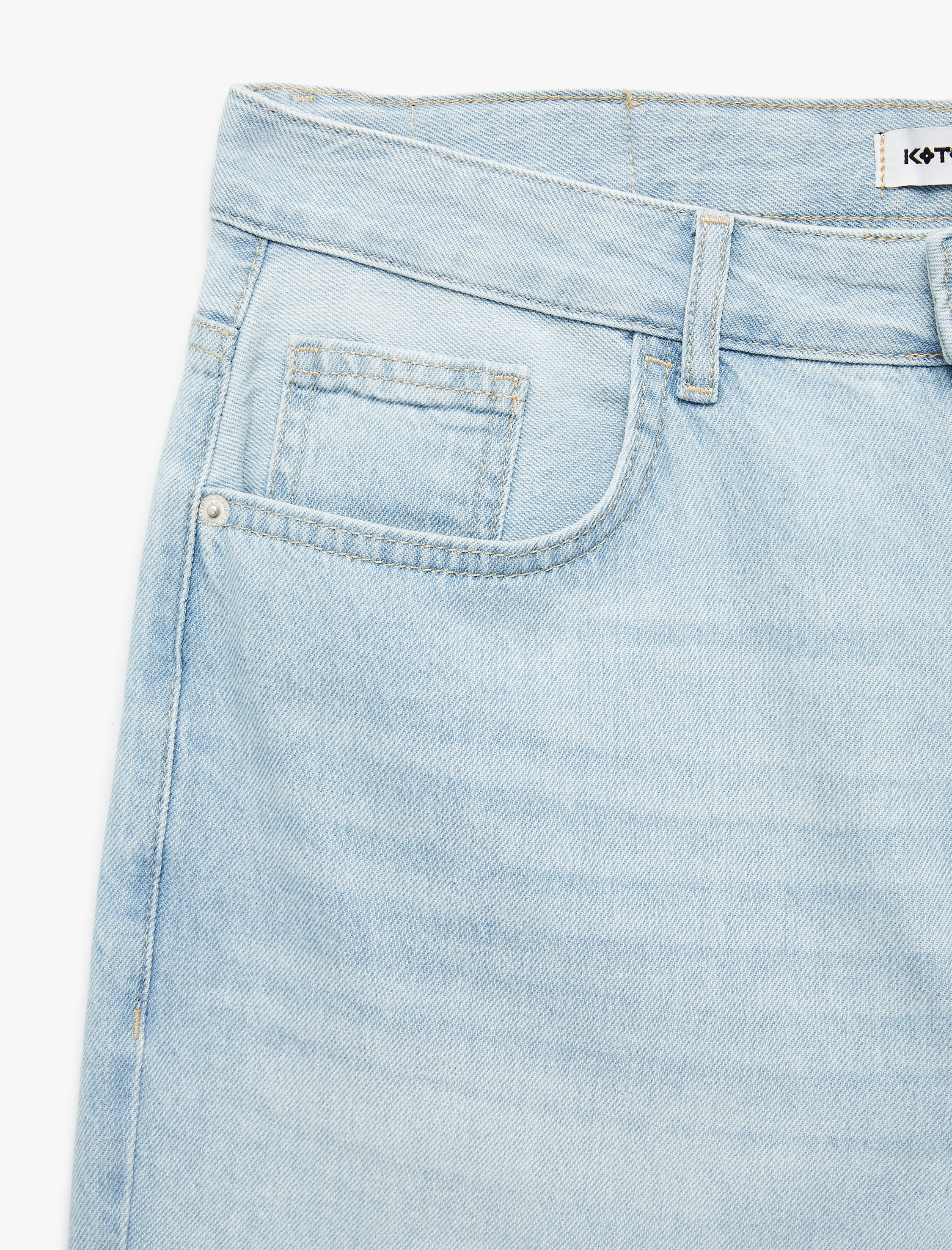   Pamuklu Normal Bel Rahat Kesim Bermuda Jean Şort