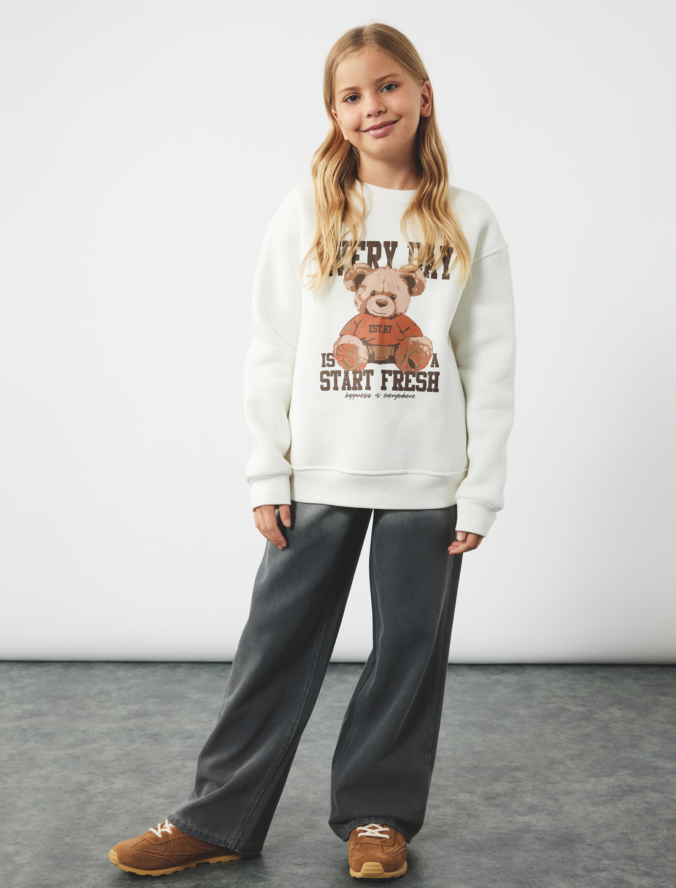  Kız Çocuk Üç İplik Ayıcık Baskılı Uzun Kollu Bisiklet Yaka Sweatshirt