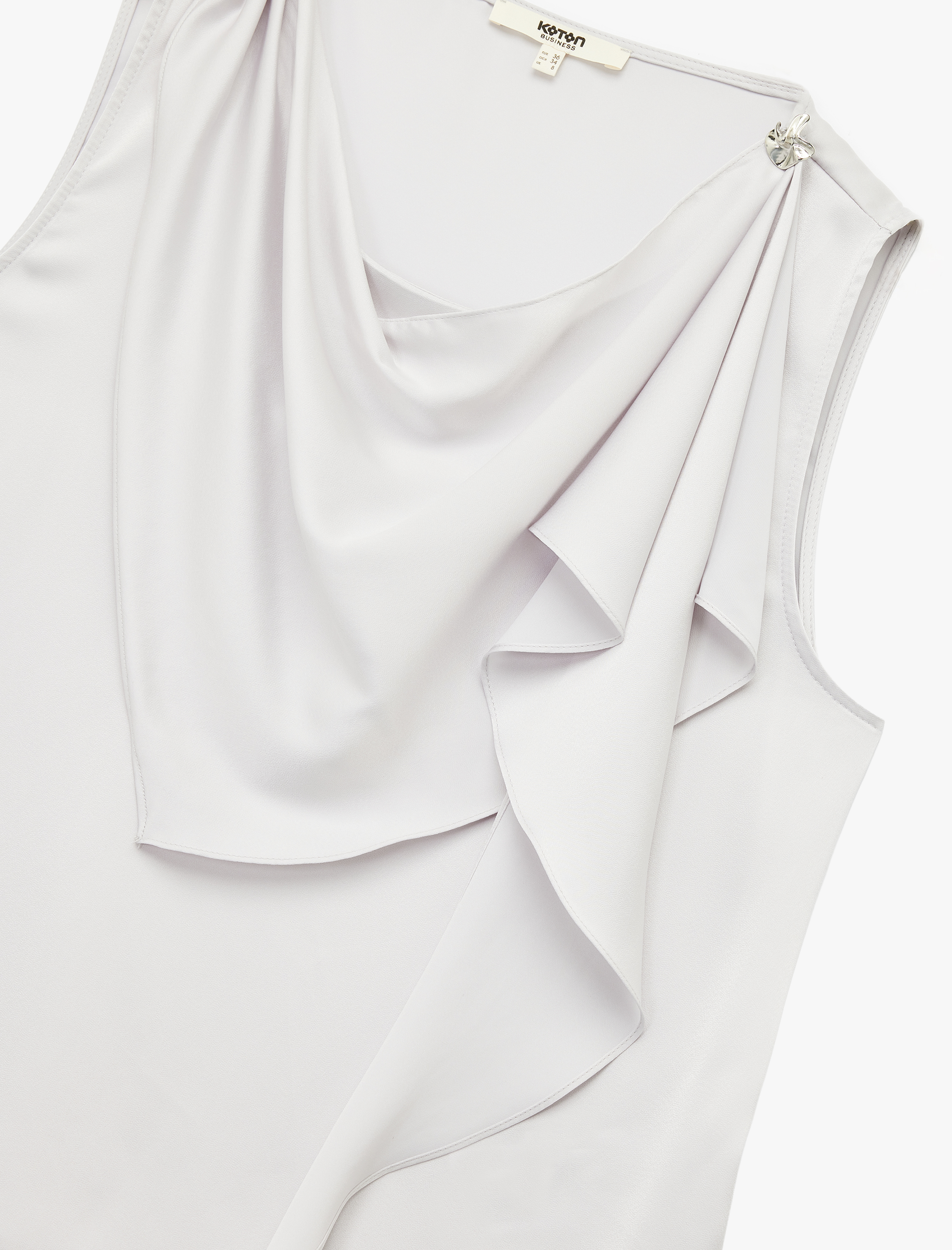   Şal U Yaka Saten Kolsuz Bluz