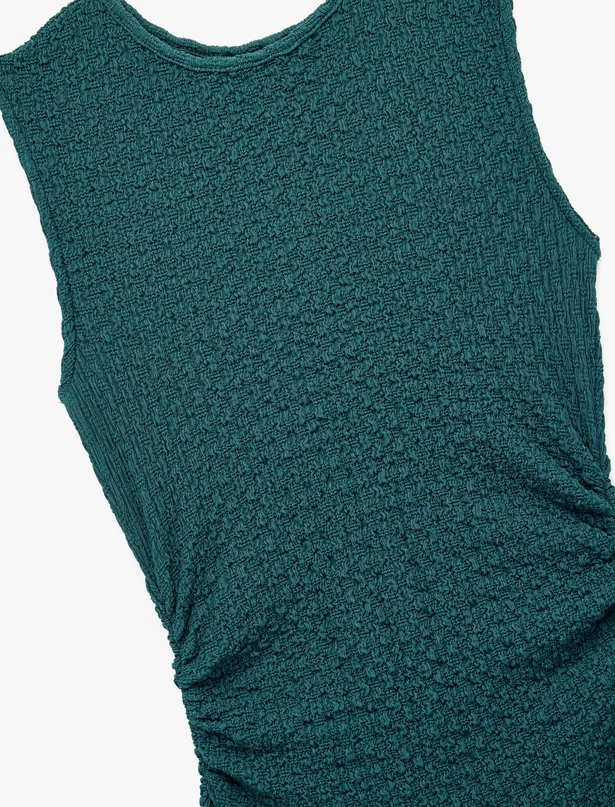   Bürümcük Kumaş Kolsuz Bisiklet Yaka Drape Detaylı Midi Kalem Elbise