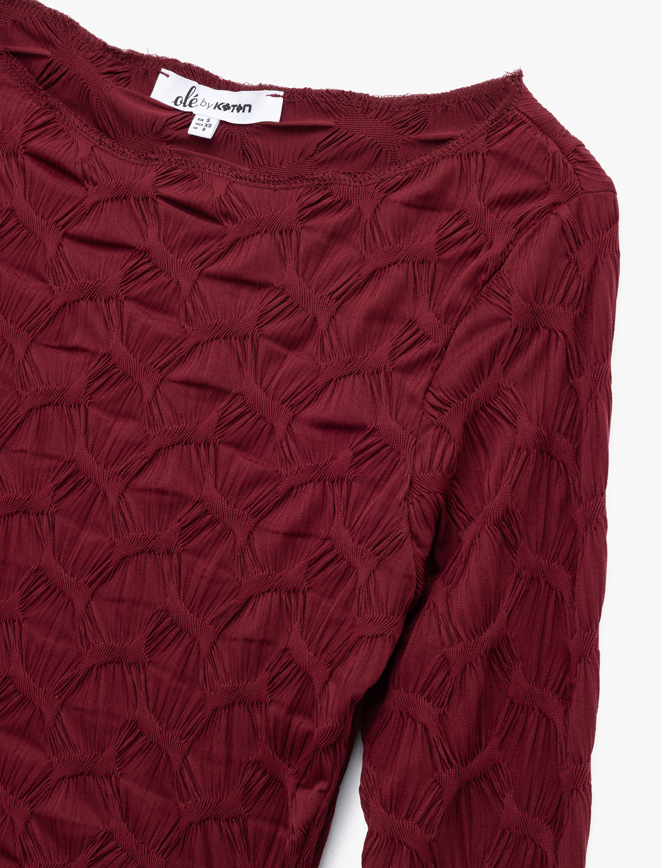   Uzun Kollu Dokulu Kayık Yaka Slim Fit Crop Tişört