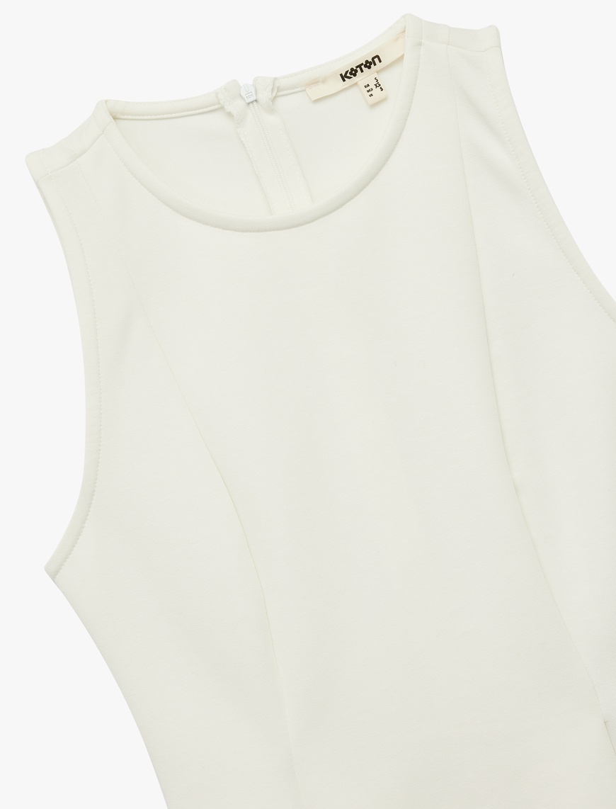   Slim Fit Bisiklet Yaka Kolsuz Peplum Bluz