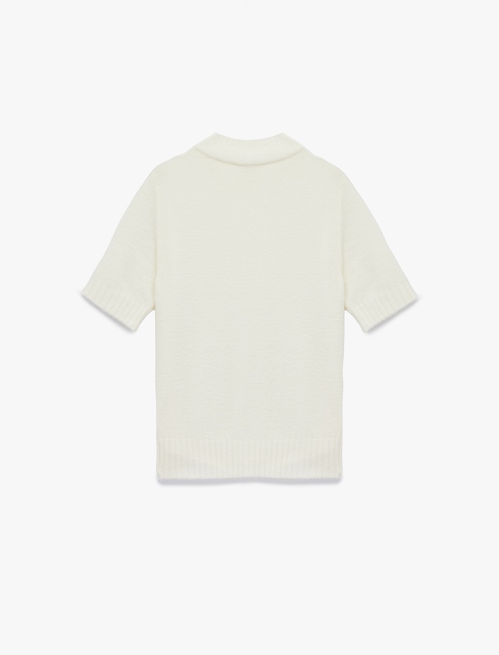  Regular Fit Kısa Kollu Dik Yaka Triko Kazak