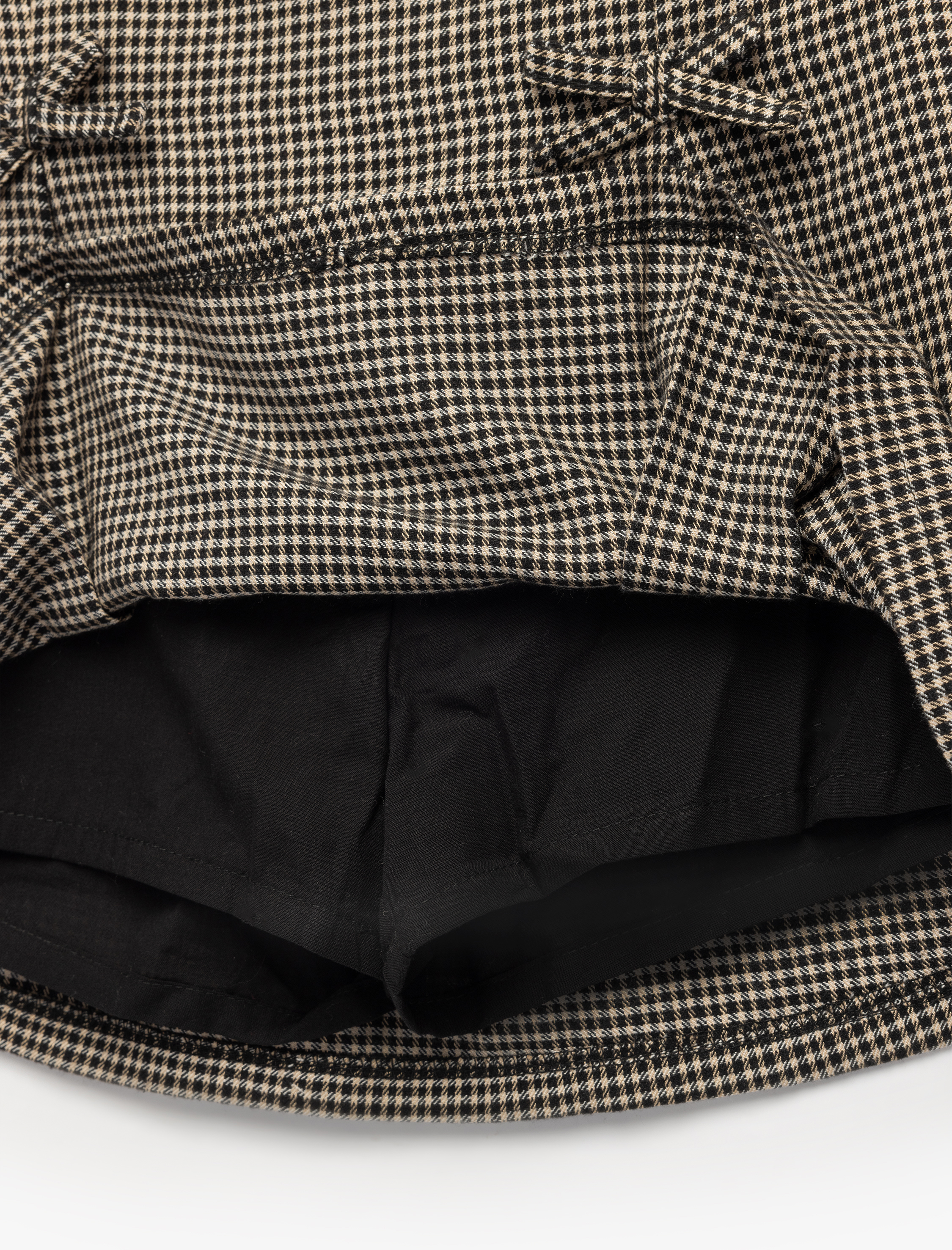  Kız Çocuk Fiyonk Detaylı Pamuklu A Kesim Şortlu Ekoseli Etek