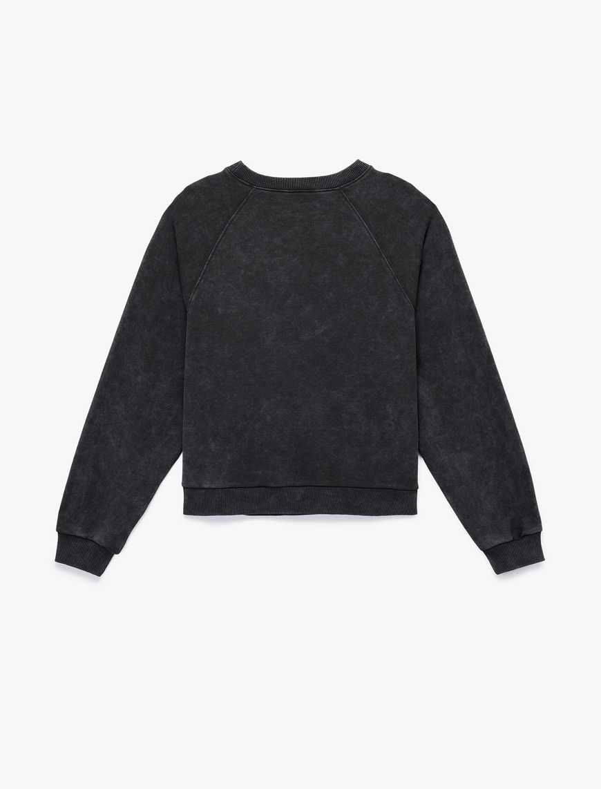   Uzun Kollu Bisiklet Yaka Yıkamalı Şardonlu Sweatshirt