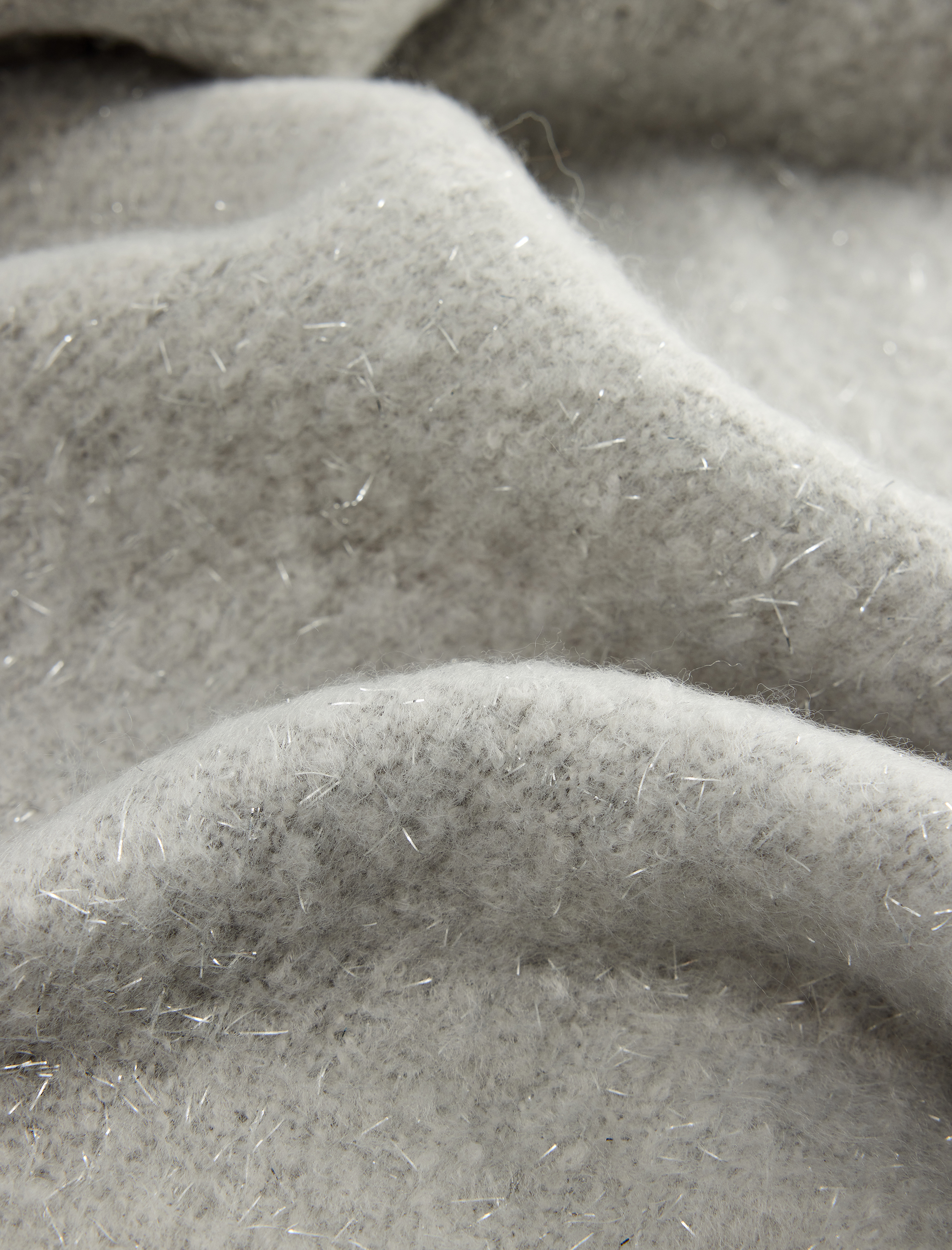  Kadın Sim Detaylı Püsküllü Uzun Atkı