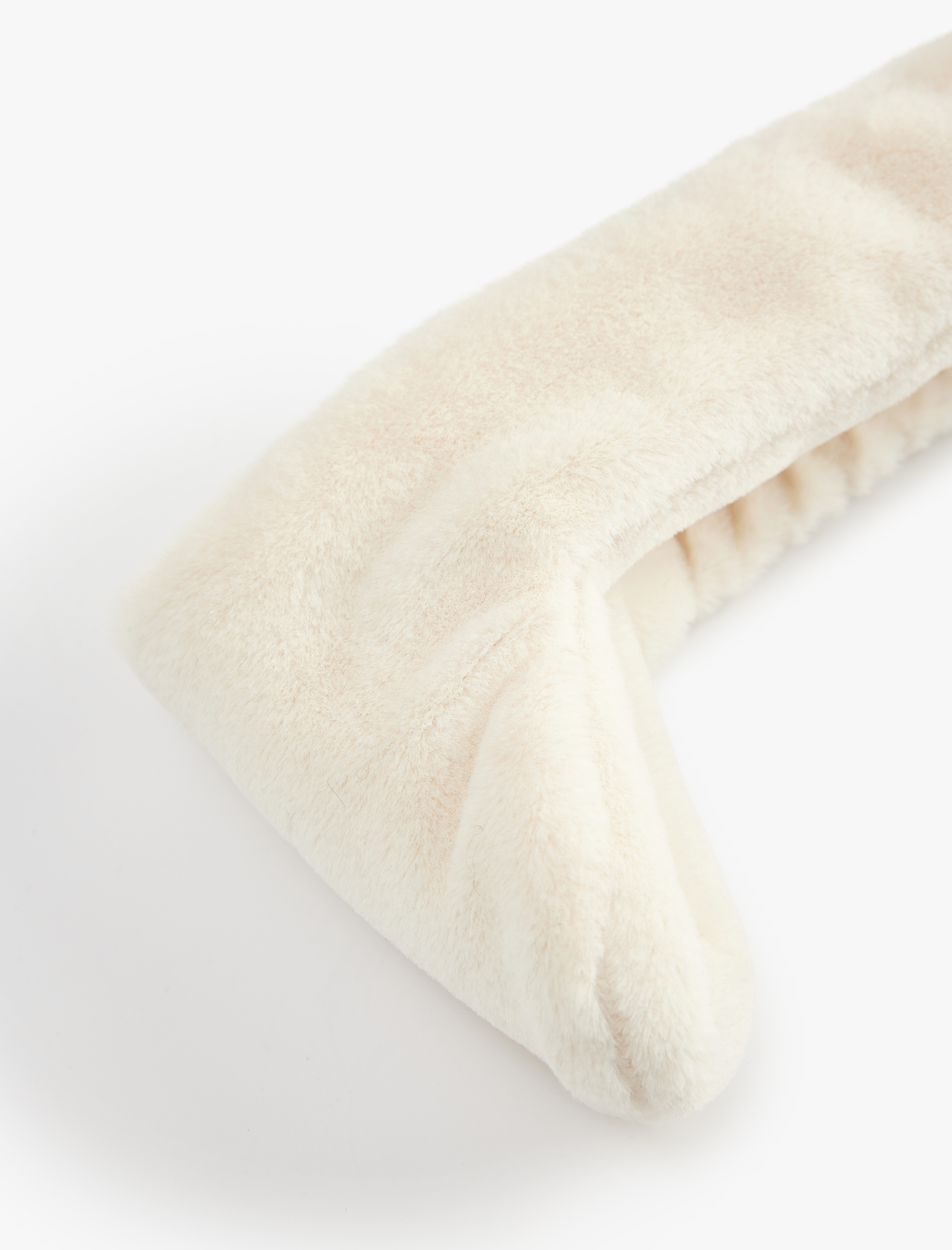  Kadın Arkası Lastikli Polar Kulaklık