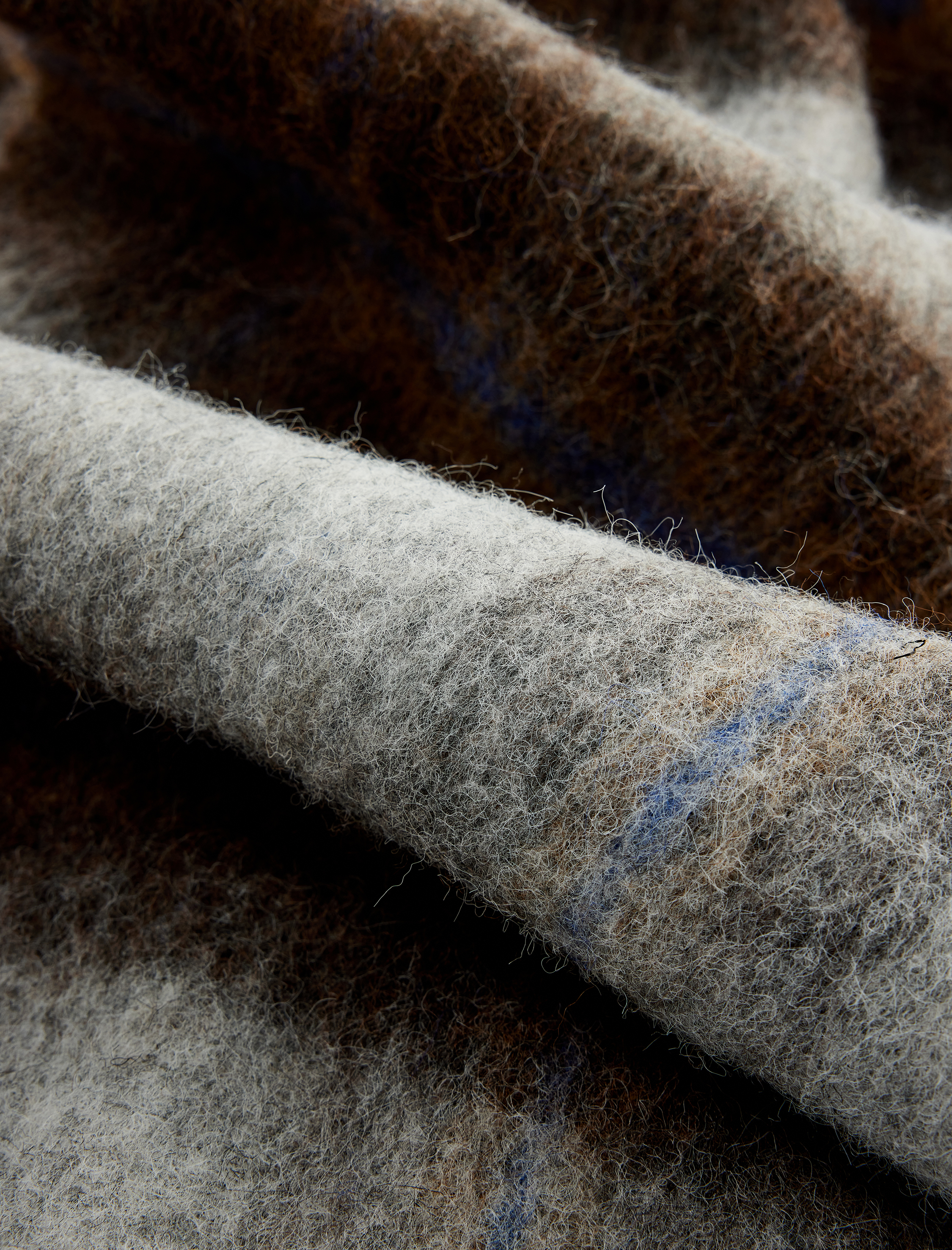  Erkek Ekoseli Uzun Püsküllü Atkı