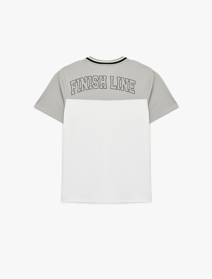  Renk Bloklu V Yaka Yarım Kollu Baskılı Oversize Spor Tişört