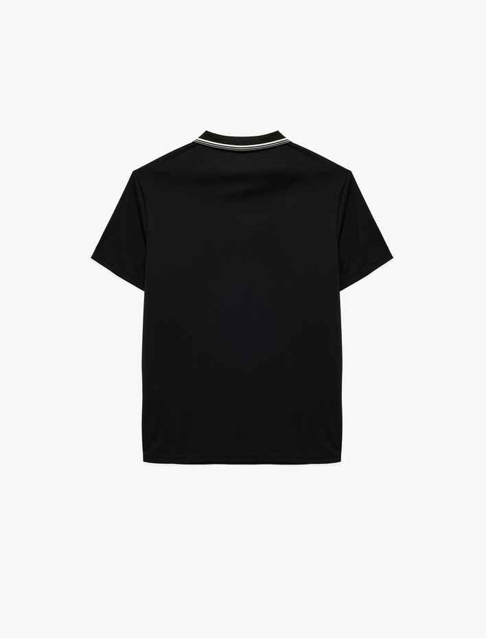  Kısa Kollu Çizgi Detaylı Polo Yaka Baskılı Spor Tişört