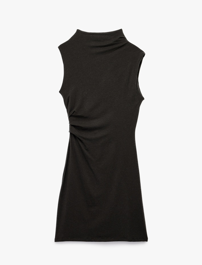  Slim Fit Drape Detaylı Dik Yaka Kolsuz Mini Kalem Elbise