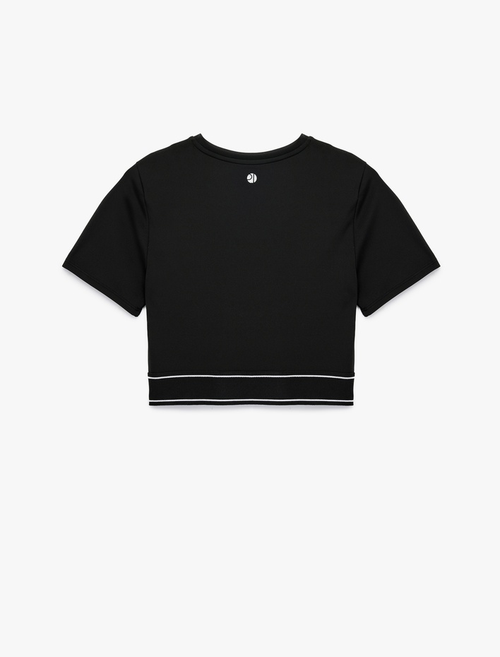  Slim Fit Kısa Kollu Bisiklet Yaka Lastik Detaylı Crop Spor Tişört