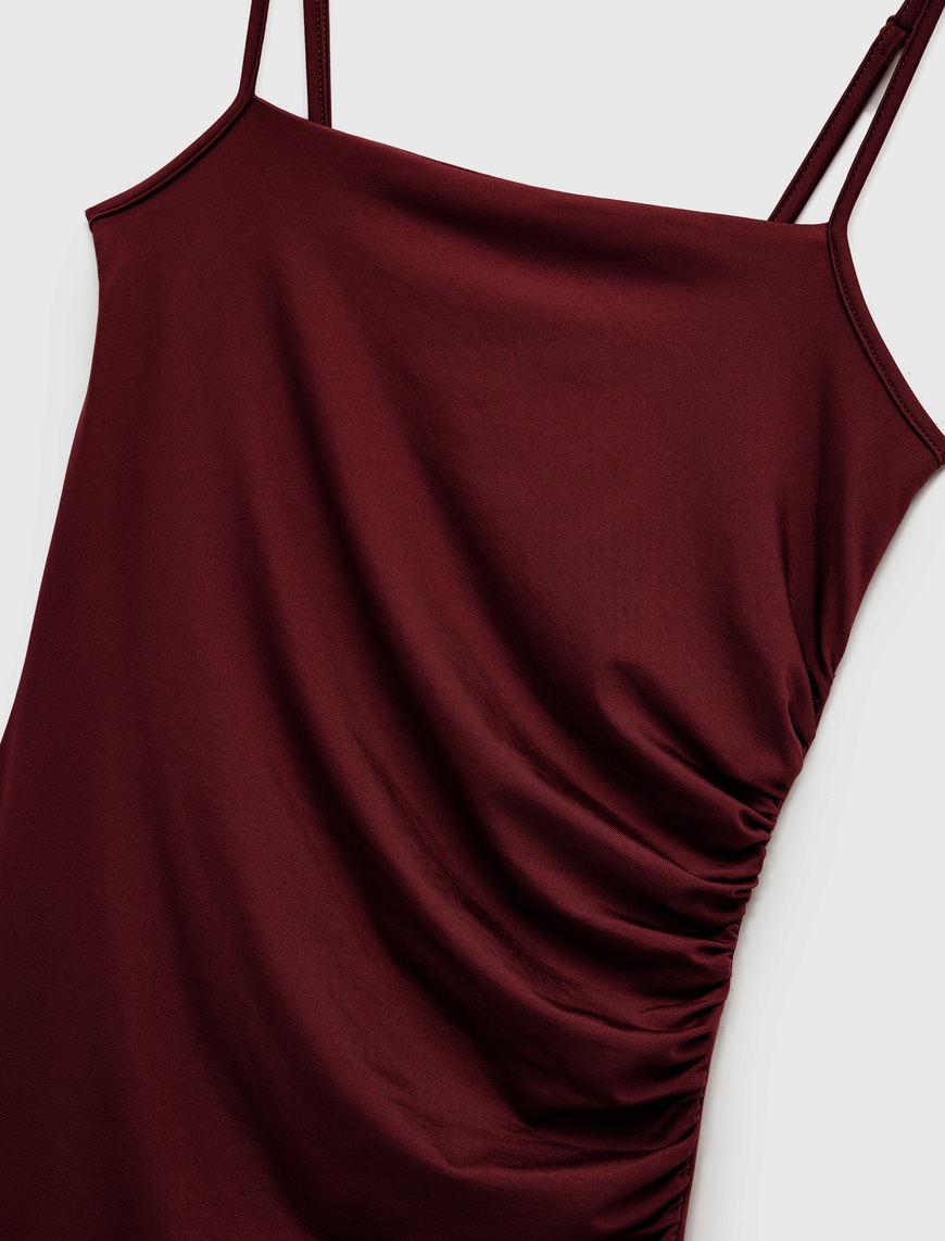   Slim Fit Yırtmaç Detaylı Drapeli İnce Askılı Kalem Elbise