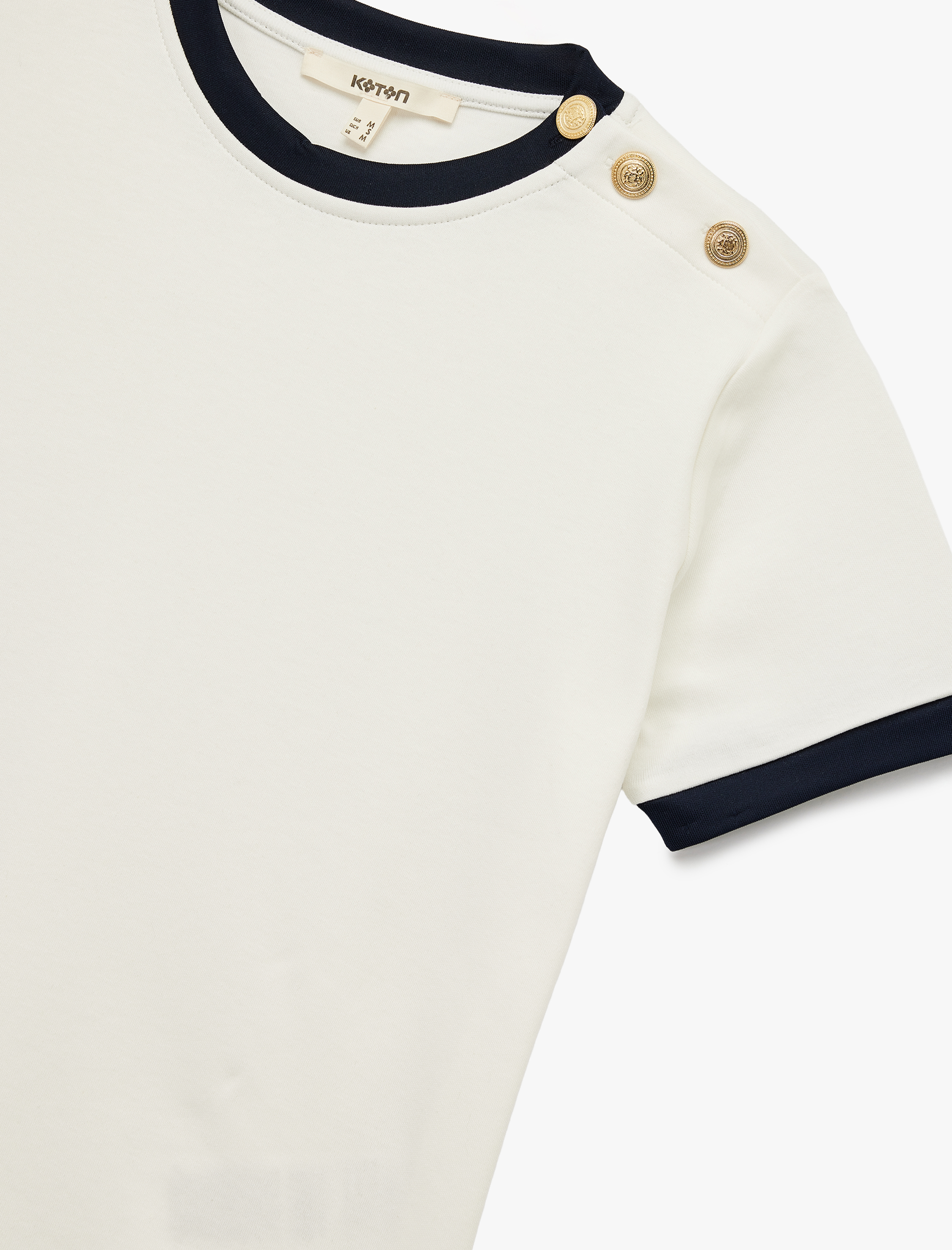   Kontrast Detaylı Kısa Kollu Bisiklet Yaka Düğmeli Tişört