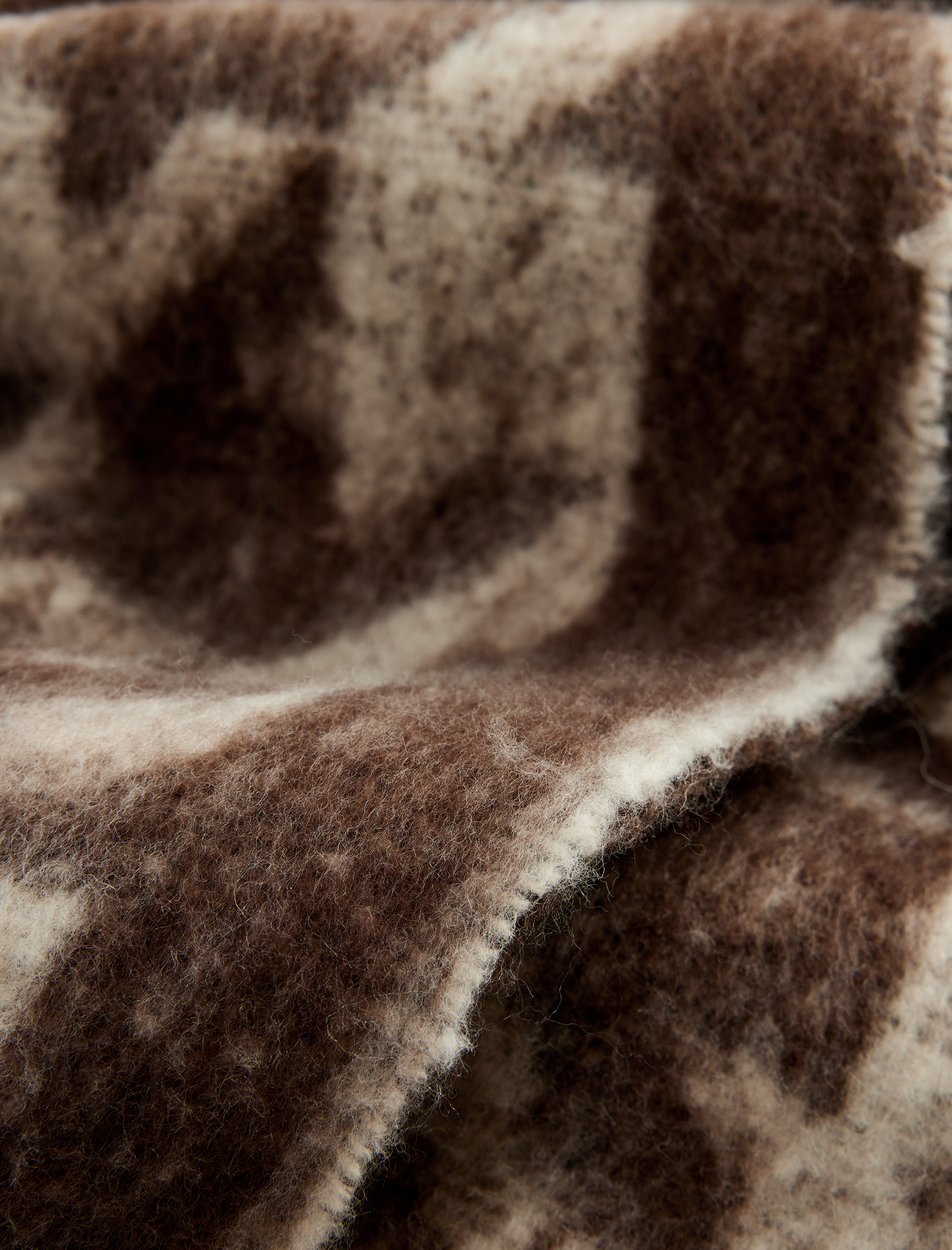  Kadın Kazayağı Desenli Püsküllü Uzun Atkı