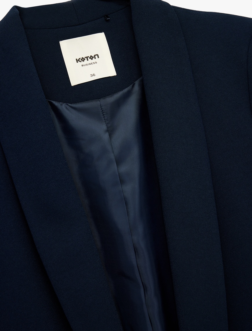   Krep Kumaş Regular Fit Şal Yaka 3/4 Kollu Blazer Ceket