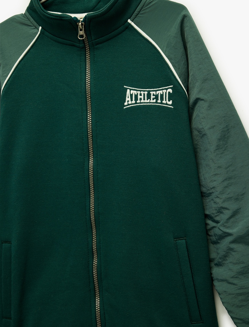  Erkek Çocuk Dik Yaka Uzun Kollu Şardonlu Fermuarlı Sweatshirt