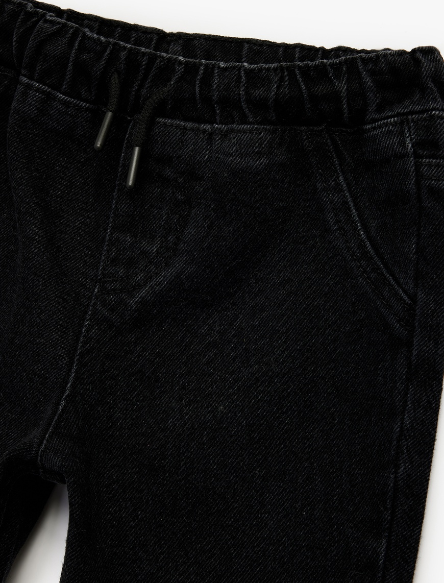 Erkek Bebek Pamuklu Rahat Kesim Beli Bağcıklı Jogger Denim Pantolon