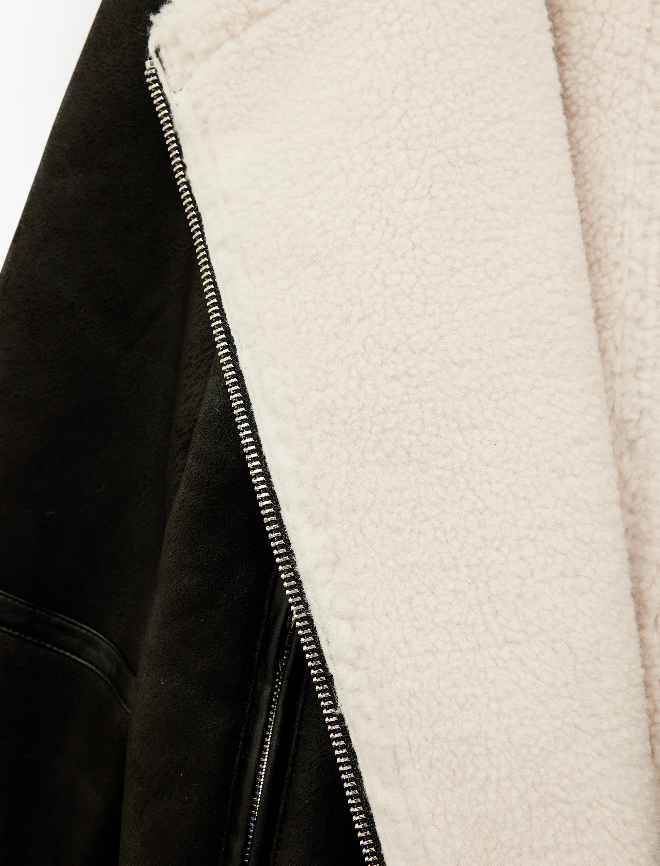   Suni Kürklü Cepli Fermuarlı Deri Görünümlü Biker Ceket