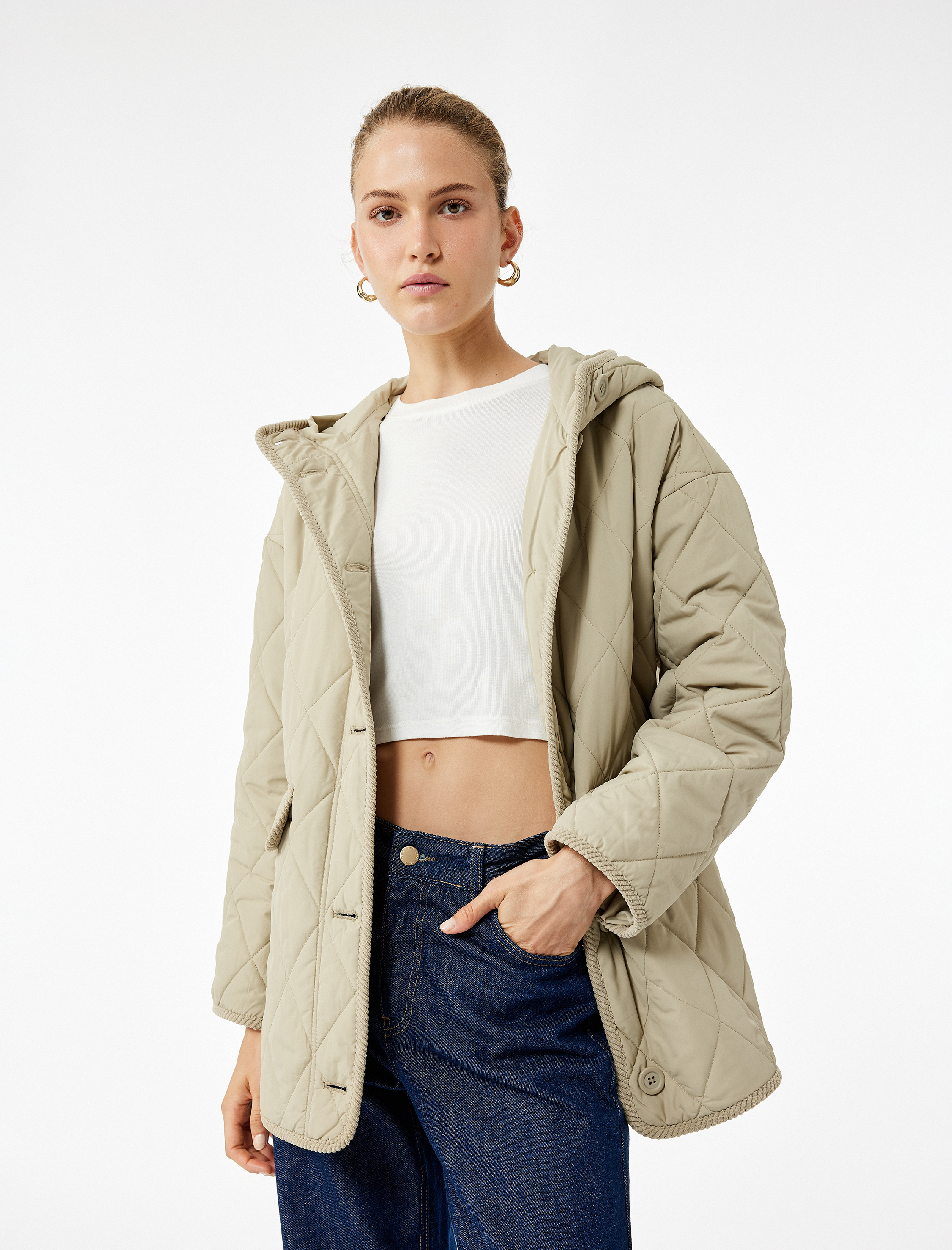   Uzun Kollu Düğmeli Cepli Kapüşonlu Kapitone Mont