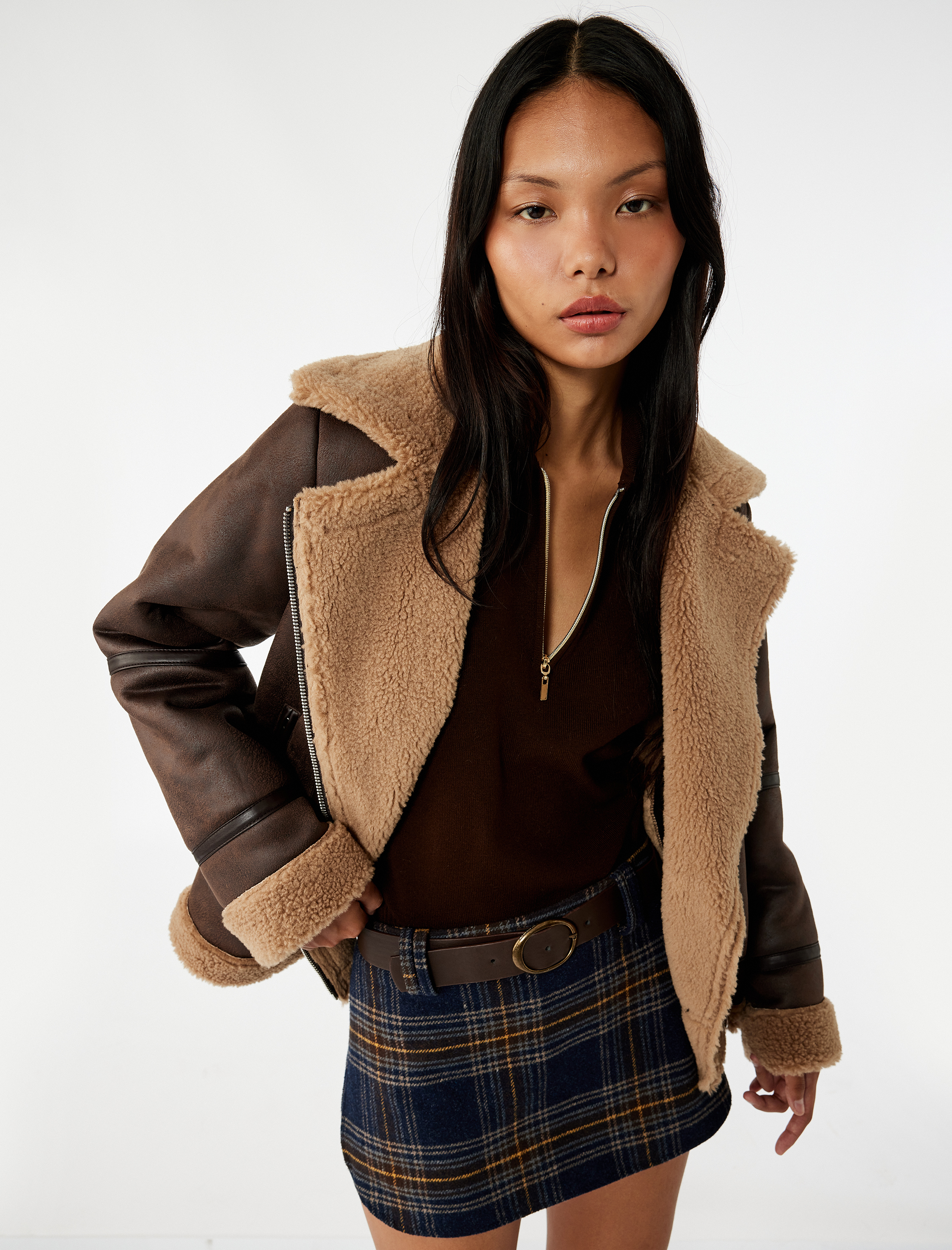   Suni Kürklü Cepli Fermuarlı Deri Görünümlü Biker Ceket